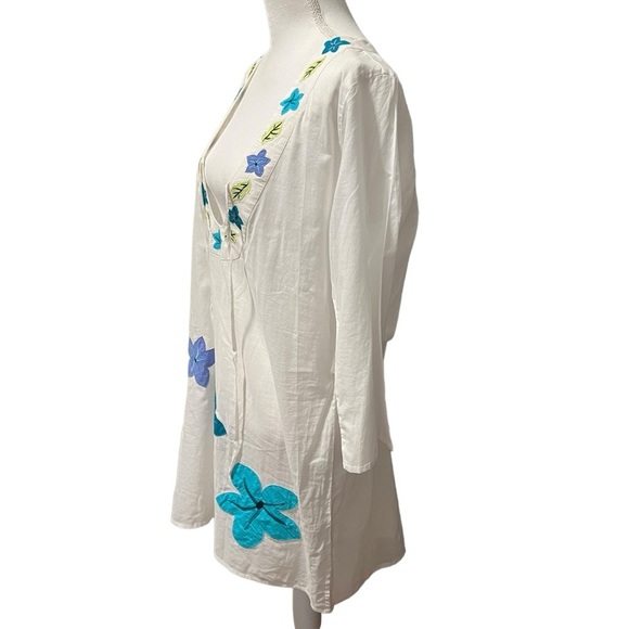 Tommy Bahama NWT White with Floral Appliqués Tunic/Swim Cover Size Large *FLAW* - Picture 2 of 14